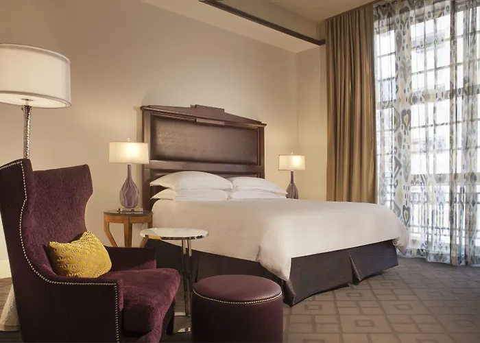 The Ashton 3* Fort Worth
