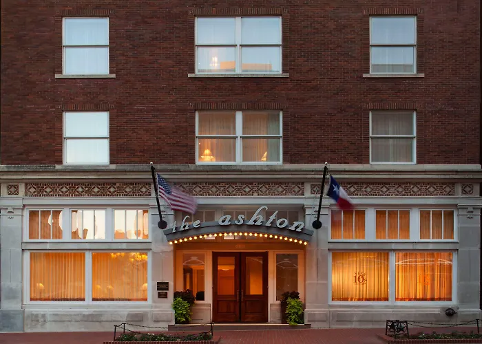 The Ashton 3* Fort Worth